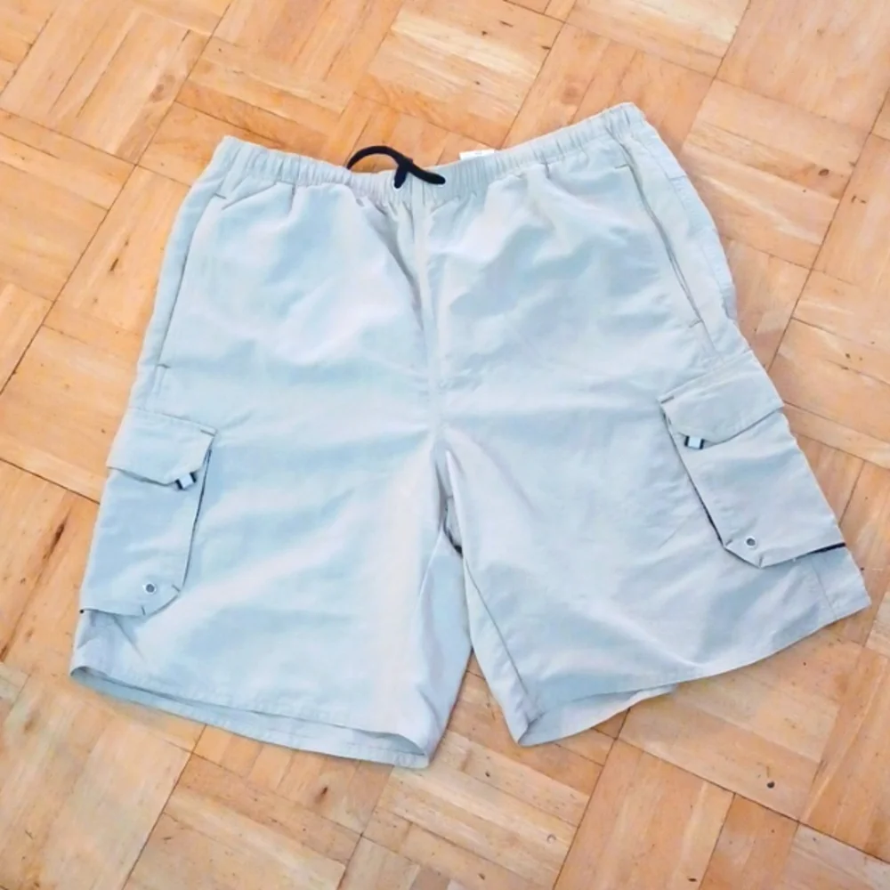 Columbia board shorts men's size medium